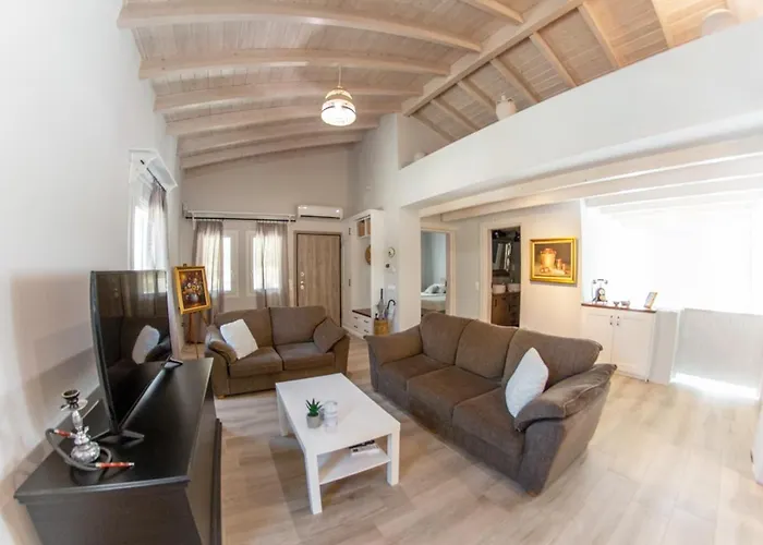 Corfu Cicada House Дом отдыха Лиападес