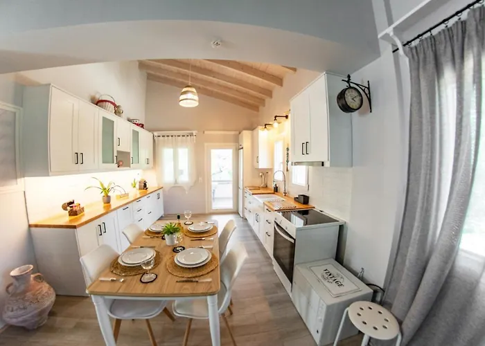 Corfu Cicada House Дом отдыха Лиападес